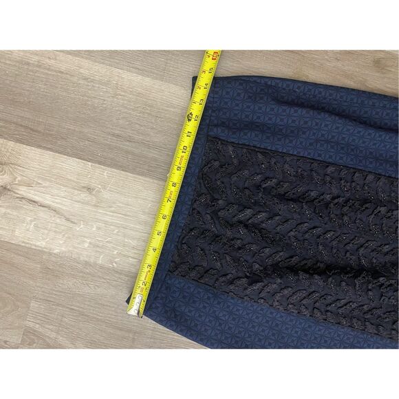 Tracy Reese Embellished Pencil Skirt Blue Black Applique Jacquard Size 4 - Picture 3 of 9